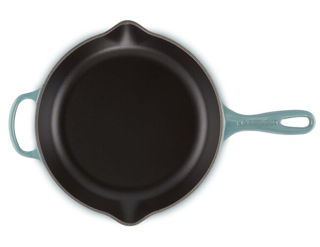 Skillet, view 3