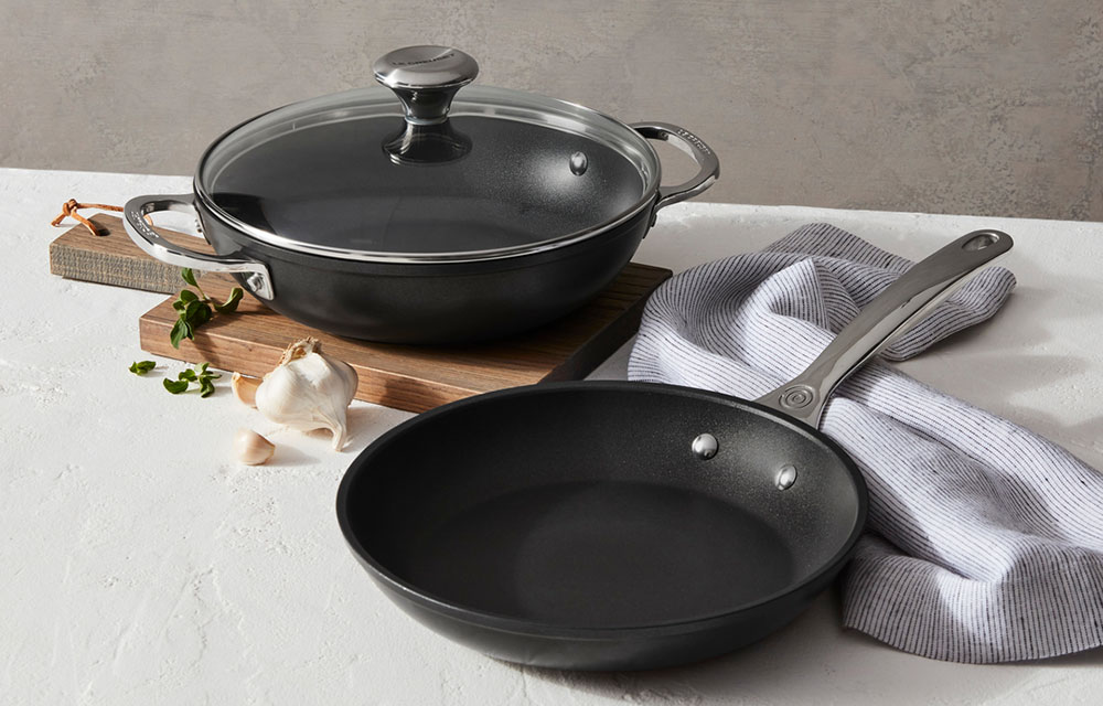 Línea Antiadherente TNS PRO de Le Creuset. Un nuevo básico en tu cocina.